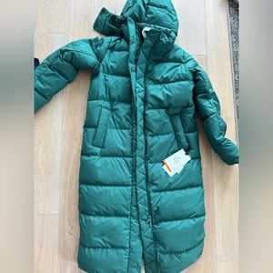 Wunder under puffer jacket